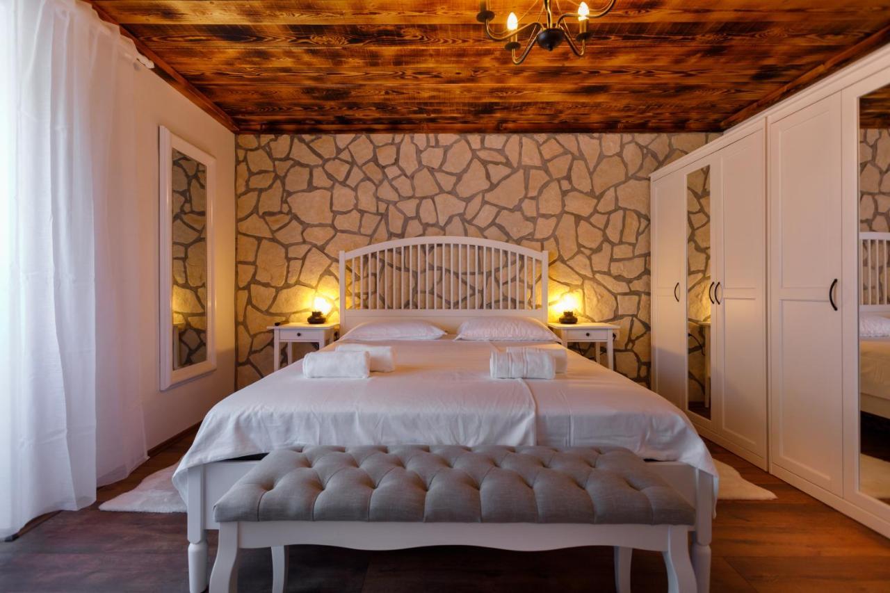 Rustic Apartment Evelin 크르크 외부 사진
