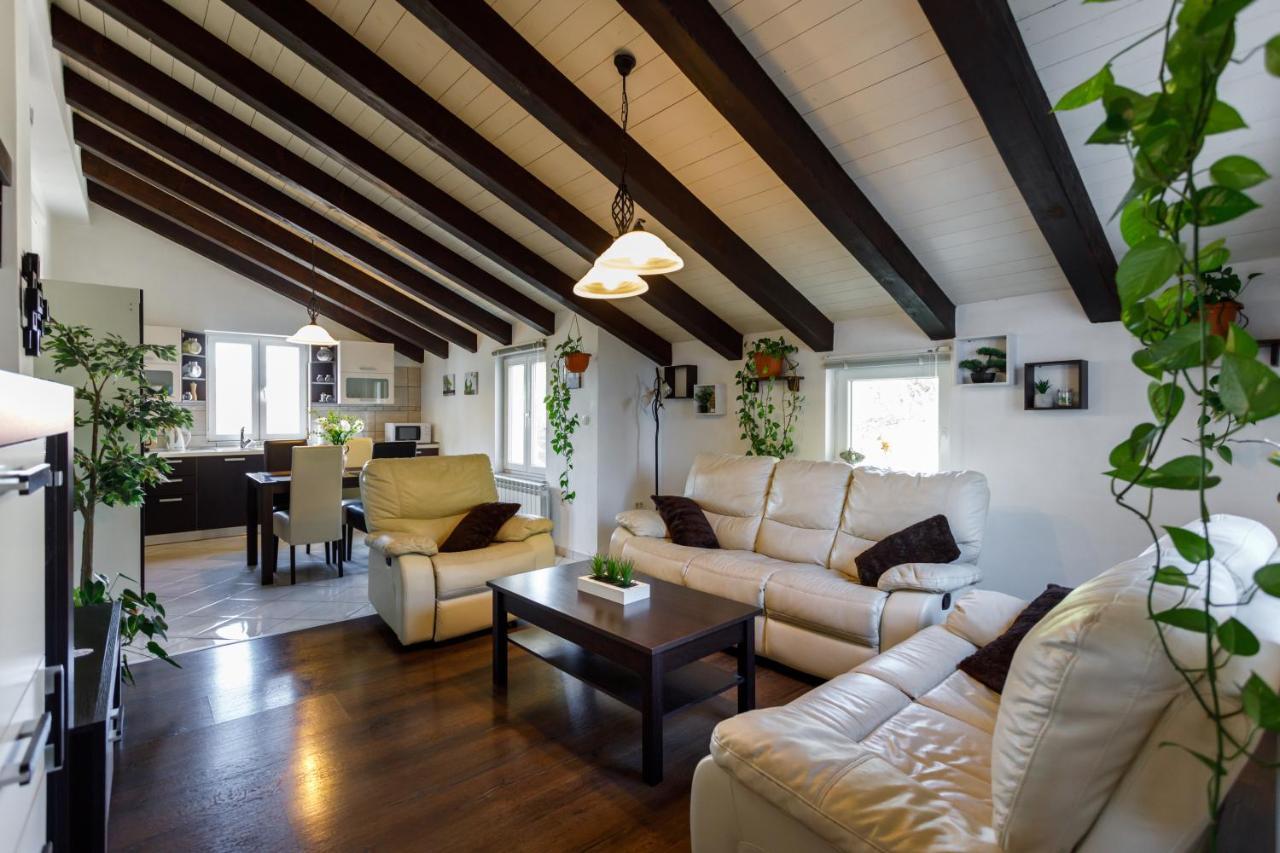 Rustic Apartment Evelin 크르크 외부 사진