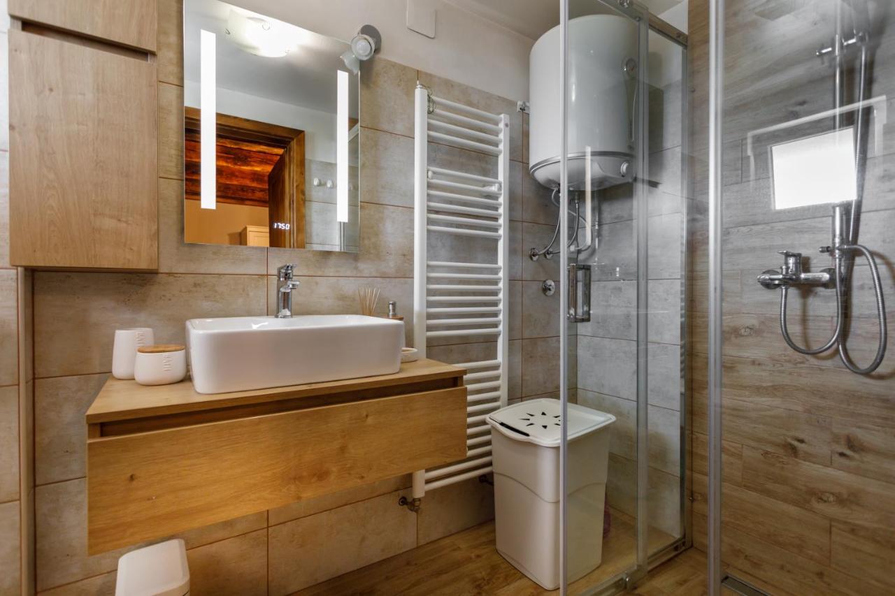 Rustic Apartment Evelin 크르크 외부 사진